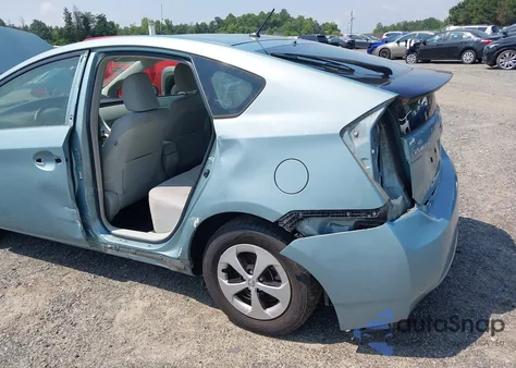 2013 Toyota Prius Two z USA, uszkodzony, nr VIN JTDKN3DU9D5682698